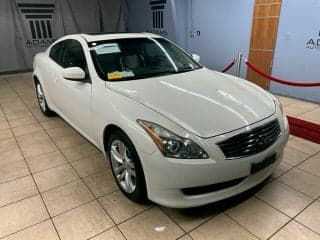 Infiniti 2010 G37