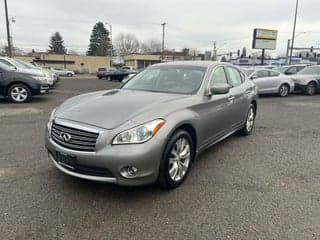 Infiniti 2012 M37