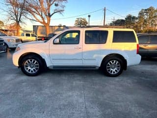 Nissan 2010 Pathfinder