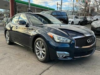 Infiniti 2019 Q70