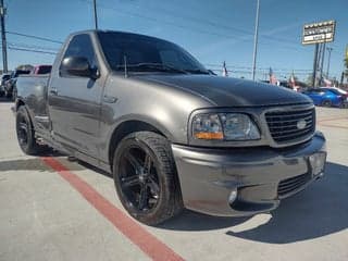 Ford 2004 F-150 SVT Lightning