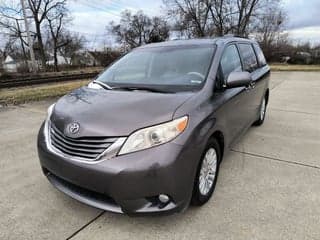 Toyota 2012 Sienna