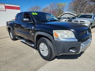 Mitsubishi 2006 Raider