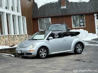 Volkswagen 2006 New Beetle
