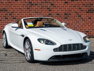 Aston Martin 2015 V8 Vantage