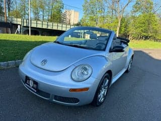 Volkswagen 2006 New Beetle