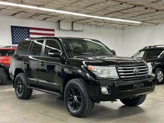 Toyota 2013 Land Cruiser