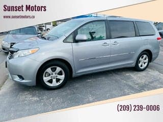 Toyota 2011 Sienna