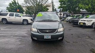 Chrysler 2002 Town and Country