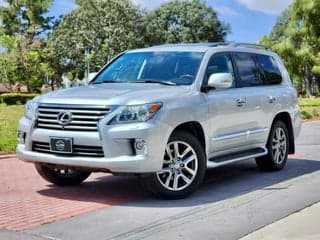 Lexus 2013 LX 570