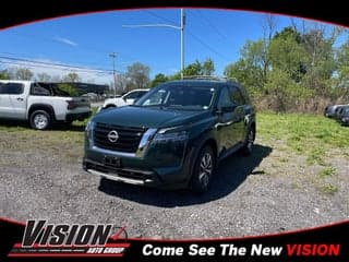 Nissan 2024 Pathfinder