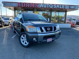 Nissan 2010 Titan