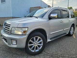 Infiniti 2010 QX56