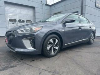 Hyundai 2017 Ioniq Hybrid