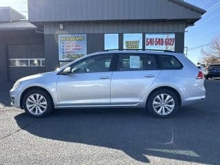 Volkswagen 2017 Golf SportWagen