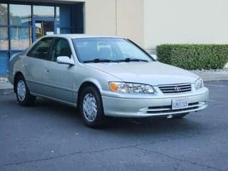 Toyota 2000 Camry