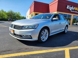 Volkswagen 2018 Passat