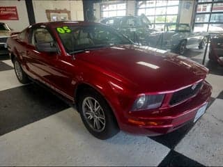 Ford 2005 Mustang