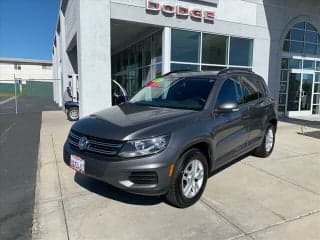 Volkswagen 2016 Tiguan