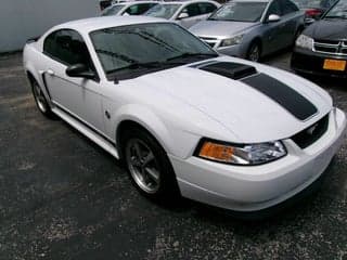 Ford 2004 Mustang