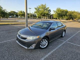 Toyota 2014 Camry Hybrid