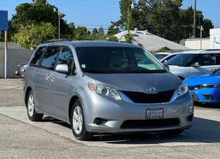 Toyota 2011 Sienna