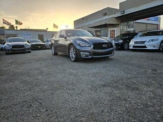 Infiniti 2017 Q70