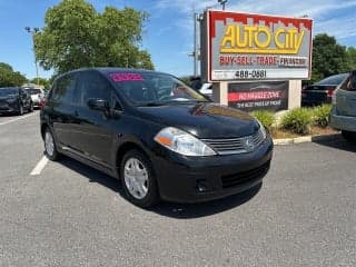 Nissan 2010 Versa