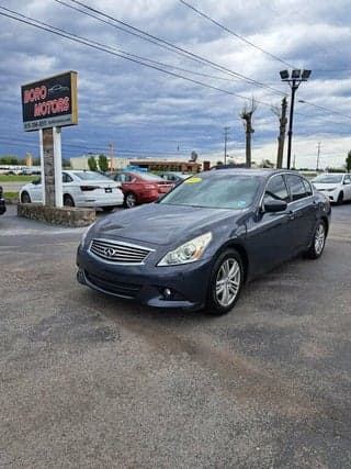 Infiniti 2011 G25