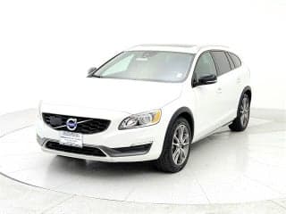 Volvo 2016 V60 Cross Country