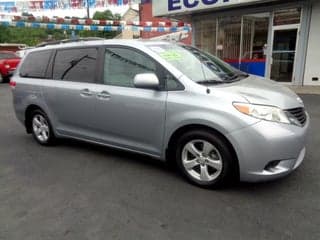 Toyota 2011 Sienna