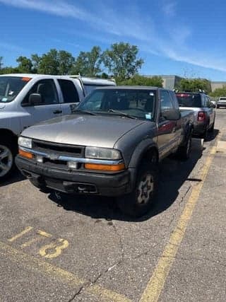 Chevrolet 2001 S-10