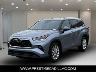 Toyota 2021 Highlander