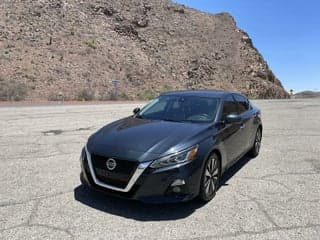 Nissan 2019 Altima