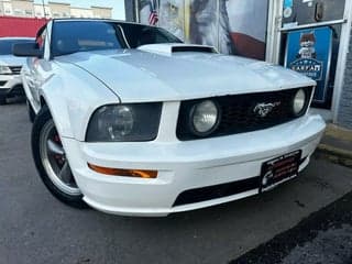 Ford 2006 Mustang