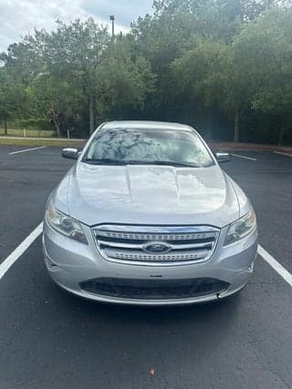 Ford 2011 Taurus