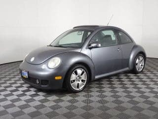 Volkswagen 2004 New Beetle