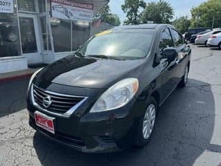 Nissan 2013 Versa