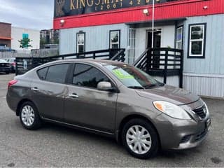 Nissan 2012 Versa