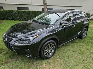 Lexus 2019 NX 300