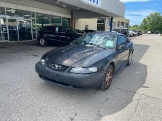 Ford 2003 Mustang