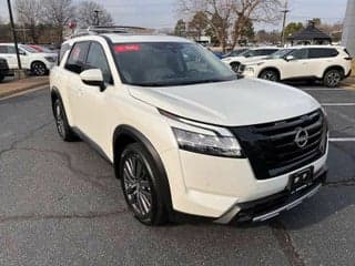 Nissan 2023 Pathfinder