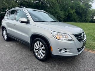 Volkswagen 2011 Tiguan