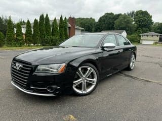 Audi 2013 S8