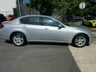 Infiniti 2012 G37