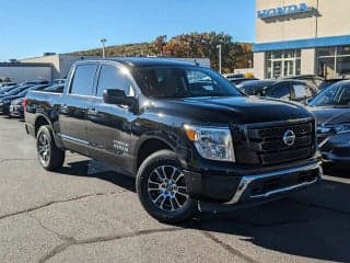 Nissan 2021 Titan