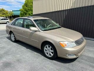 Toyota 2000 Avalon