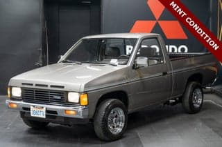 Nissan 1987 Truck