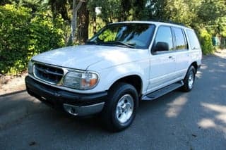 Ford 2000 Explorer