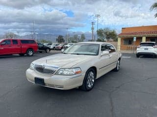 Lincoln 2003 Town Car